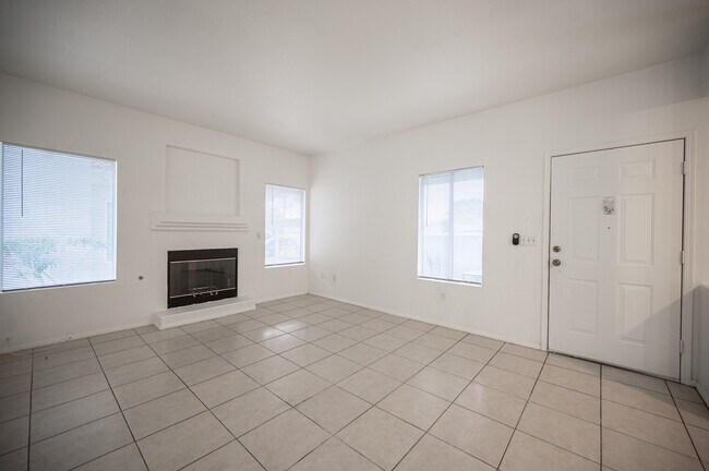 Building Photo - 1704 N Jones Blvd