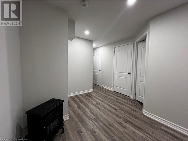 Building Photo - 435 Barker Pkwy