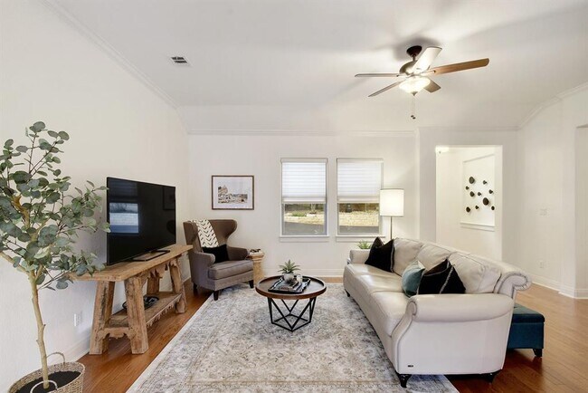 Foto del edificio - 14501 Falcon Head Blvd