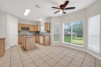 Building Photo - 4539 Springfield Lakes St