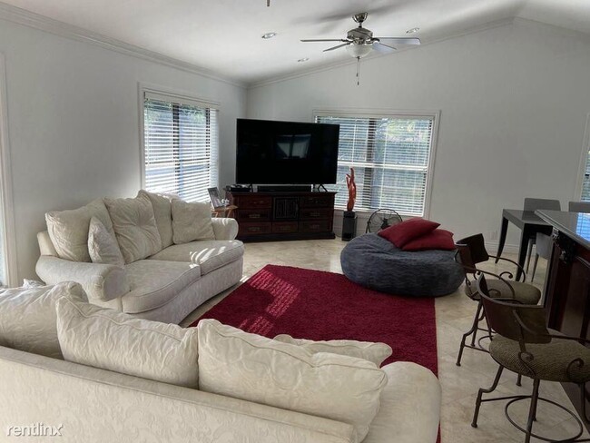 Building Photo - 3 br, 2 bath House - 7488 Andorra Pl