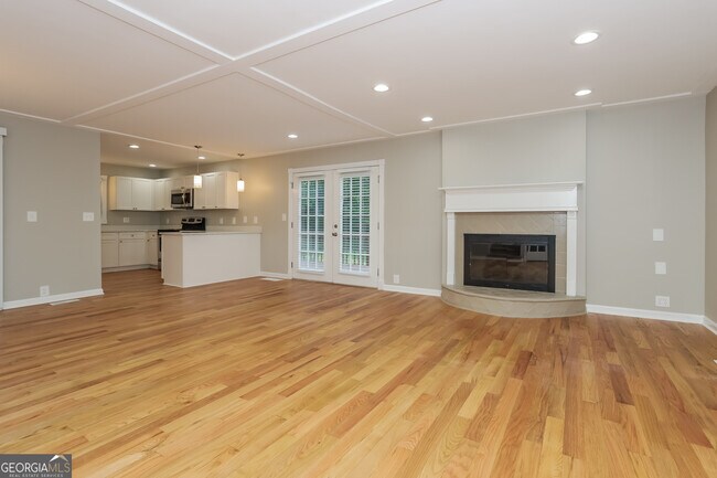 Building Photo - 147 Acorn Dr