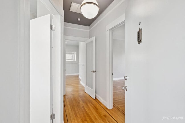 Building Photo - 1502 Sanchez St