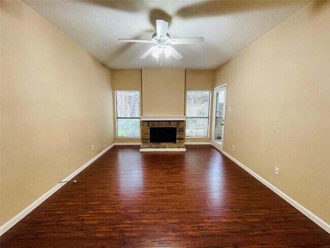 Foto del edificio - 10053 Westpark Dr