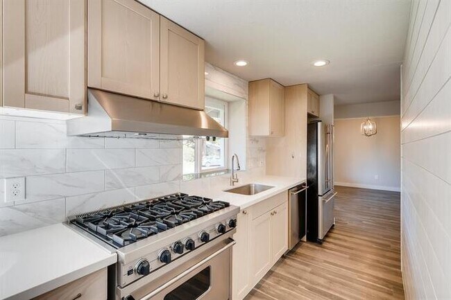 Building Photo - 12029 SE 220Th Place, Kent, WA, 98031