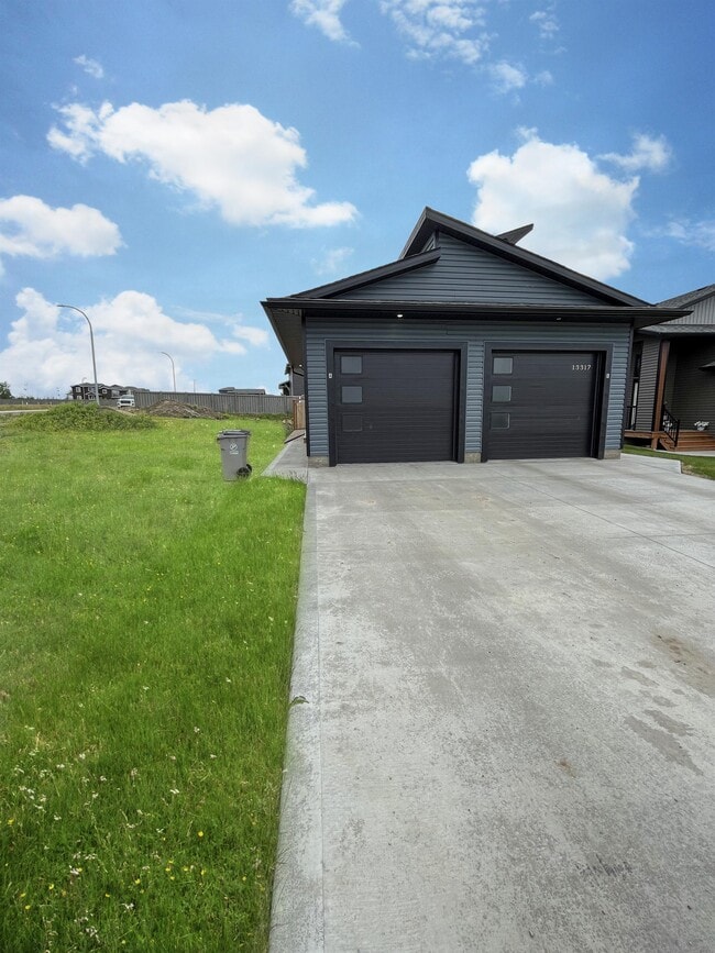 Photo du bâtiment - 10406-104129 129 Ave