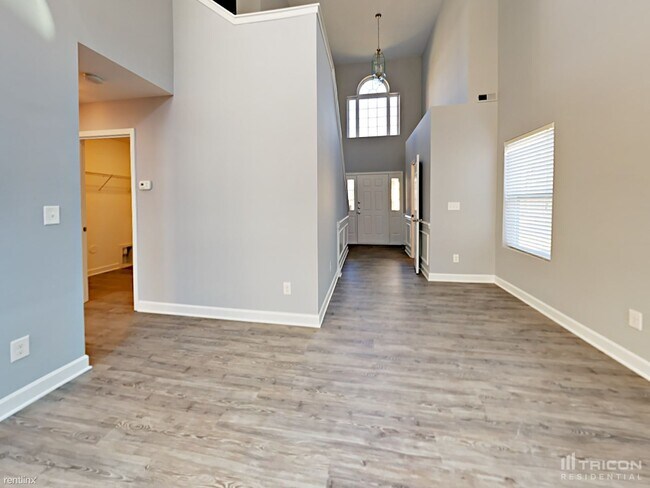 Foto del edificio - 4315 Hubbard Falls Dr