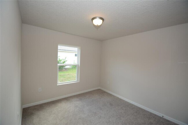Foto del edificio - 34 Price Ln