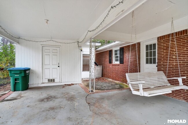 Foto del edificio - 2644 Pineland Ave