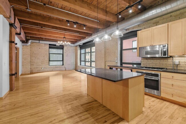 Foto del edificio - 607 Washington Ave S