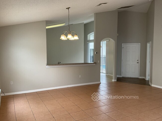 Foto del edificio - 323 Shady Oak Loop