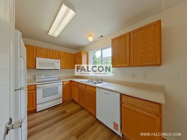 Building Photo - 6428 Hannah Rose Rd