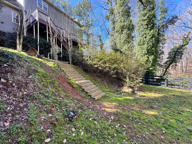 Photo - Room in Apartment on Wynfair Dr