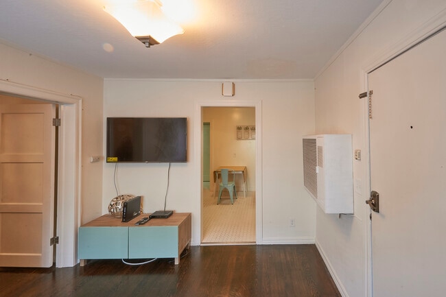 Foto del edificio - 1724 Lincoln Ave