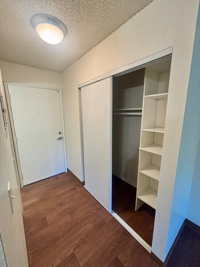 Foto del edificio - 3950 SW 102nd Ave