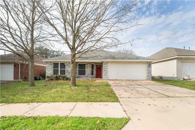 Building Photo - 20902 Gelding Ln