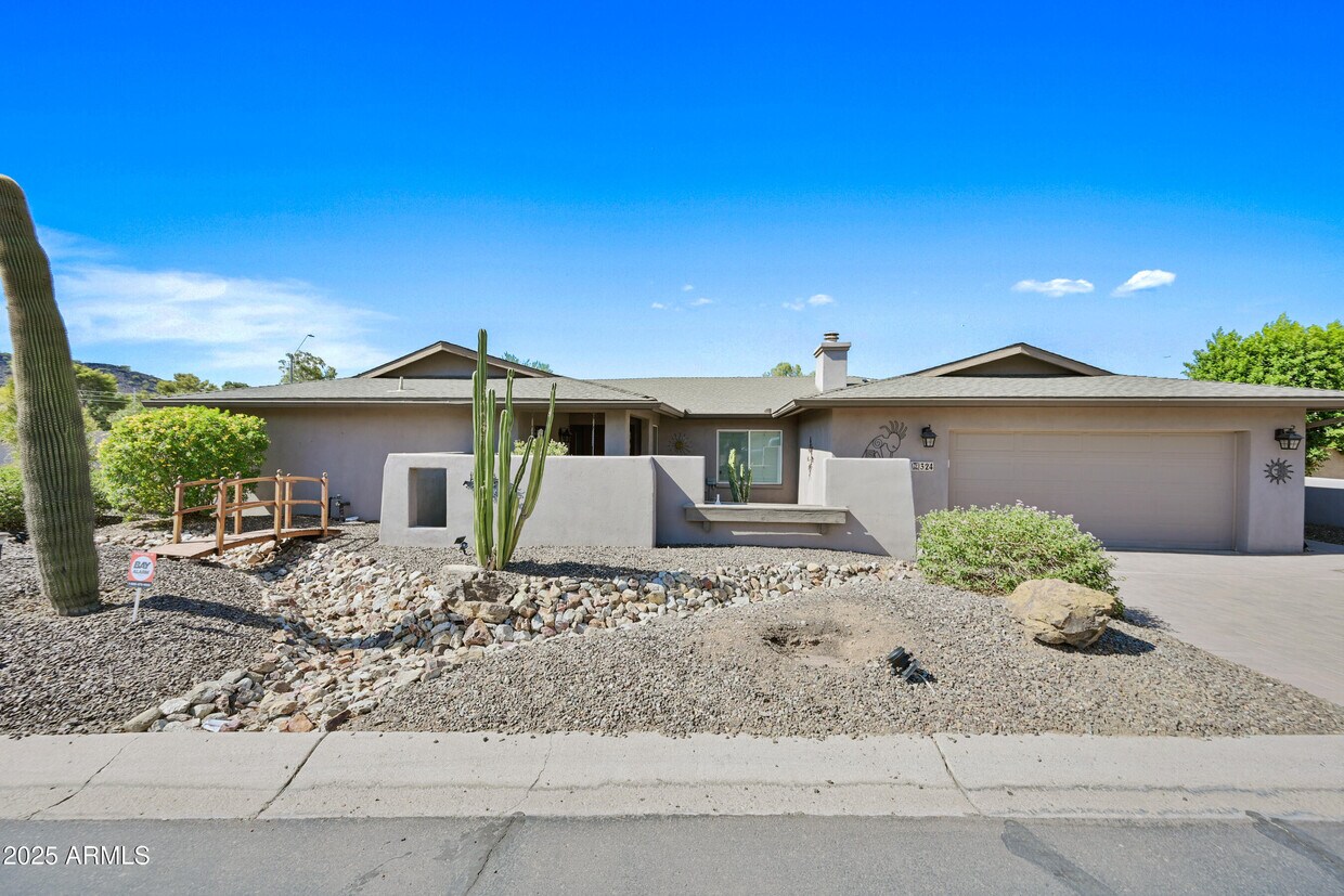 Foto principal - 324 W Willow Ave