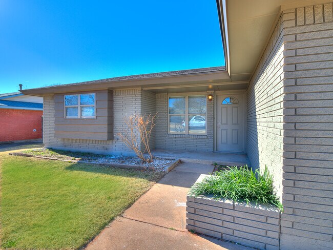 Photo - 1311 N Nail Pkwy House