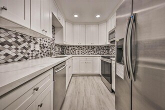 Building Photo - 12633 Memorial Dr