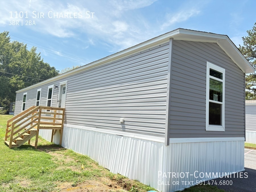 Foto principal - 1101 Sir Charles St