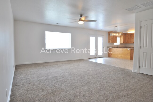 Foto del edificio - 1248 N 550 W