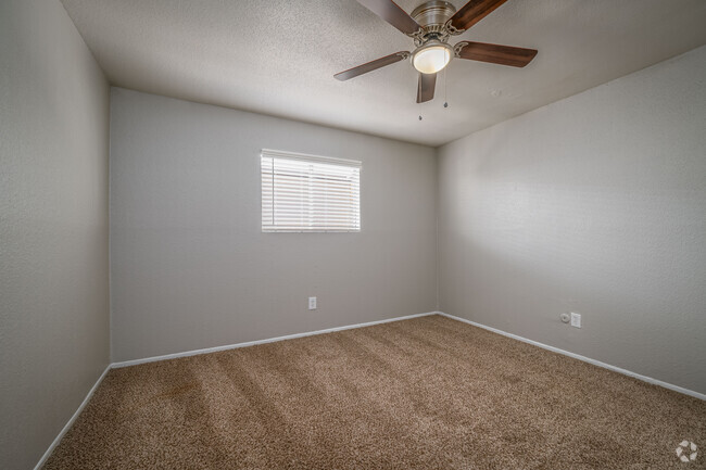 1BR, 1BA - 704SF - Ashford Santa Ana