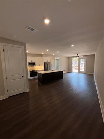 Foto del edificio - 3255 Carlisle St