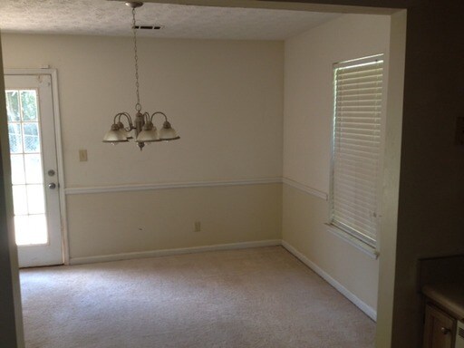 Building Photo - 6481 Pine Grove Ct