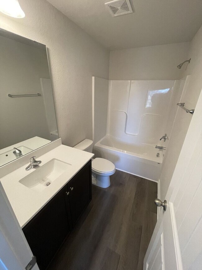 Building Photo - Brand New 2 Bedroom 2.5 Bathroom Townhome!