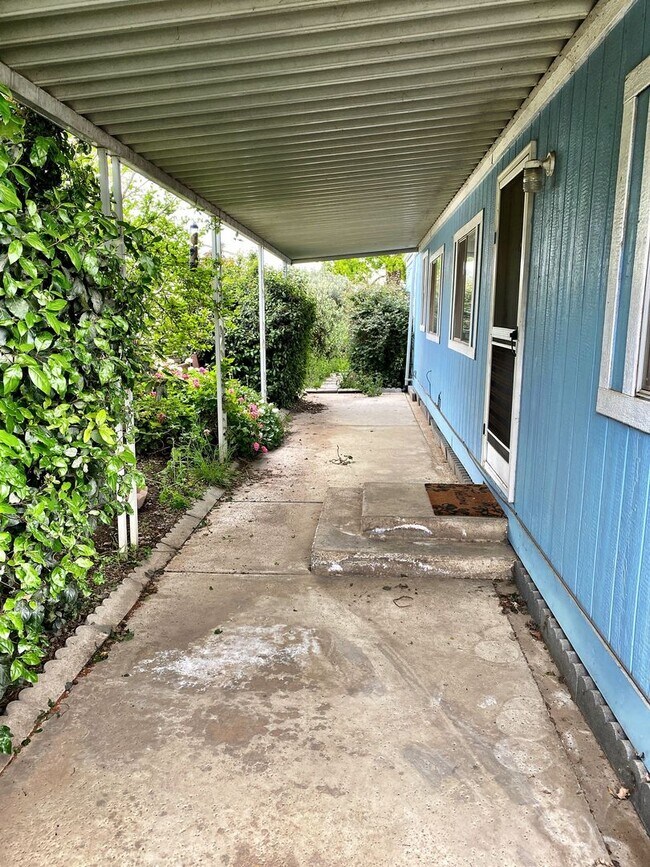 Foto del edificio - 5121 W Sunnyside Ct