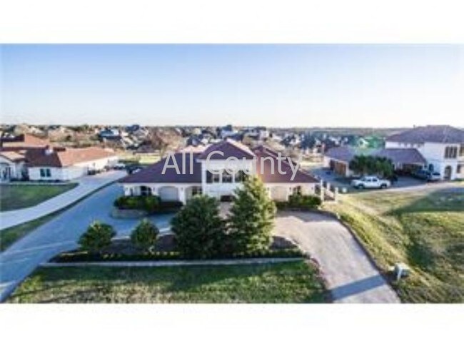 Building Photo - 7357 Golf Club Dr