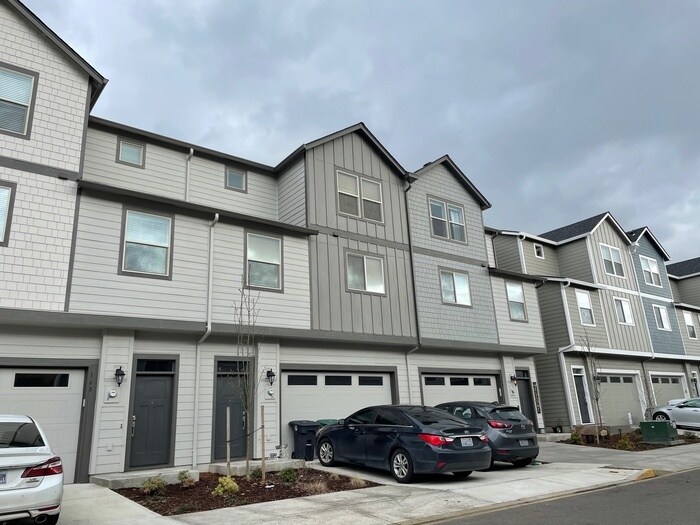 Primary Photo - THREE BEDROOM TOWN HOME IN WOODLAND