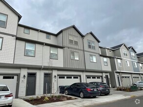 Building Photo - 164 Loganberry Ct