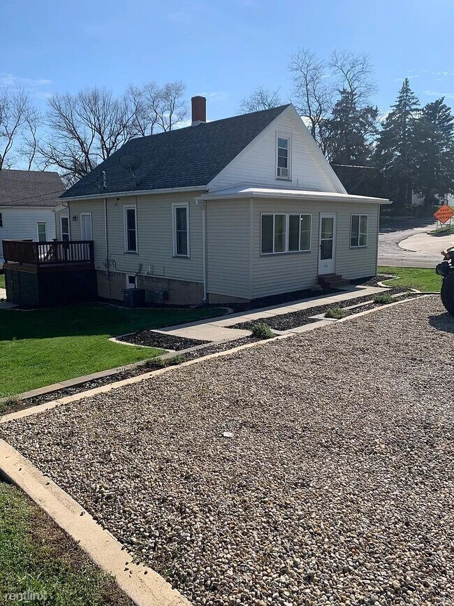 Building Photo - 3 br, 2 bath House - 12 5th St