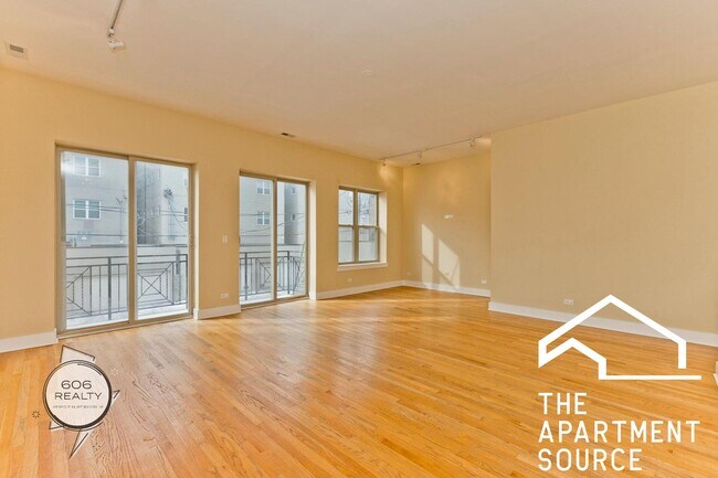 Foto del edificio - 2523 N Sacramento Ave
