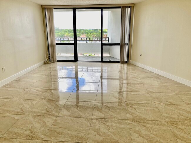 Foto del edificio - 13951 SW 66th St