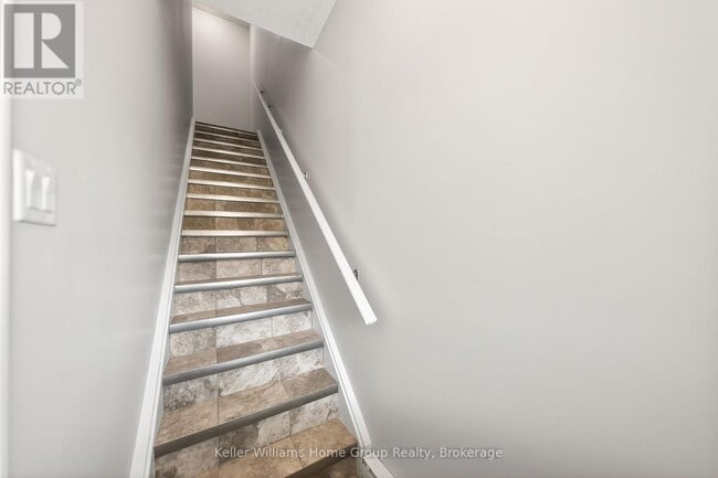 Building Photo - 39 Kay Cres