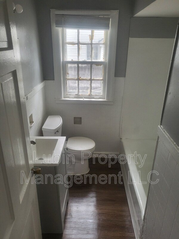 Foto del edificio - 856 Birch St