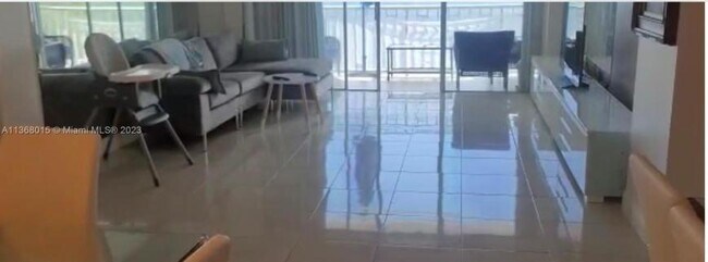 Building Photo - 2 bedroom in Sunny Isles Beach FL 33160