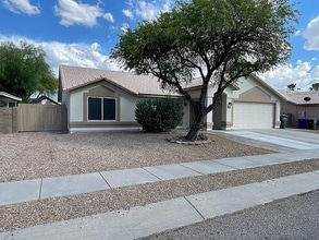 Building Photo - 8019 S Muddy Creek Dr