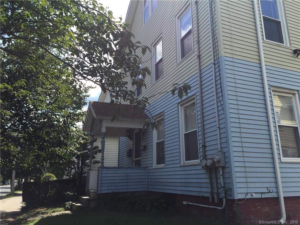 Primary Photo - 39 Church St