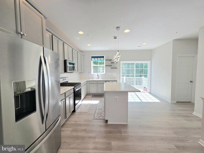 Foto del edificio - 13146 Dowdens Sta Wy