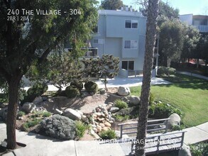 Building Photo - 240 The Vlg