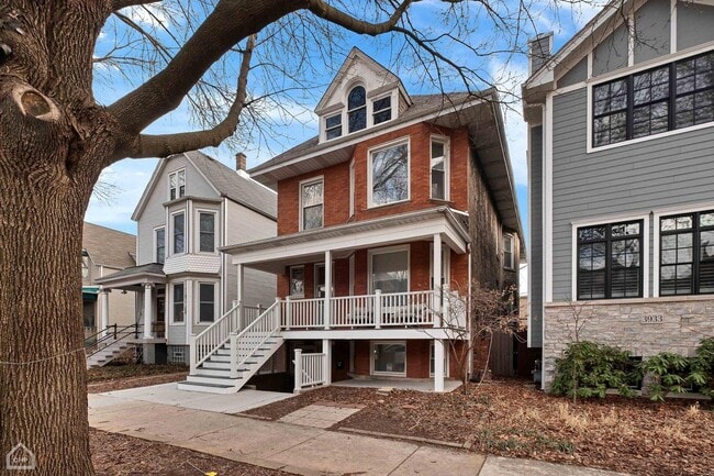 Building Photo - 3935 N Seeley Ave