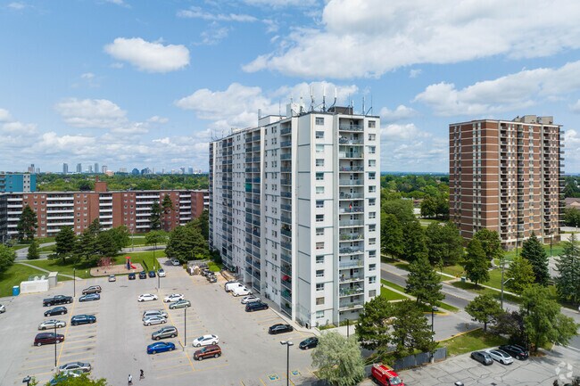 Building Photo - McCowan Apartments