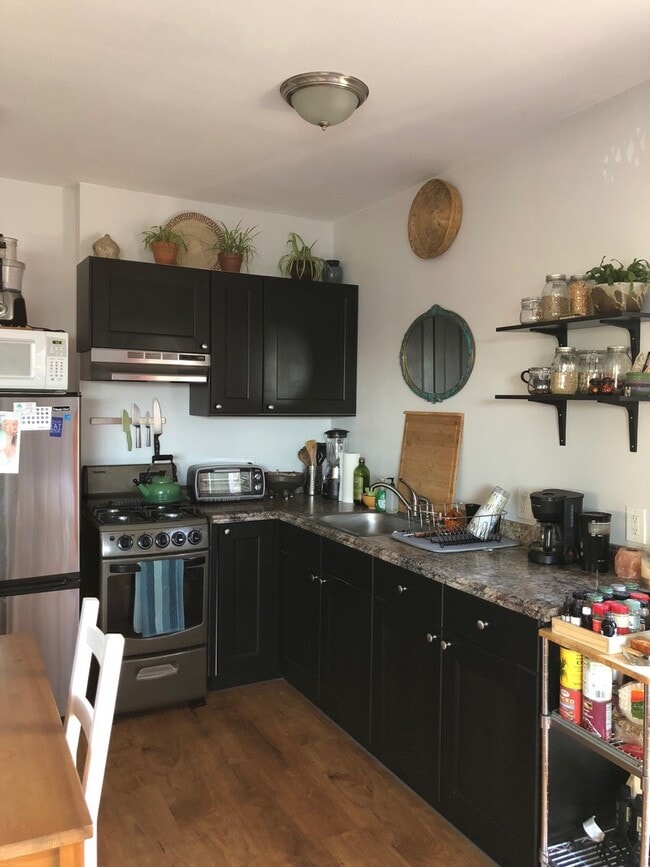 Building Photo - 3873 Canning Avenue