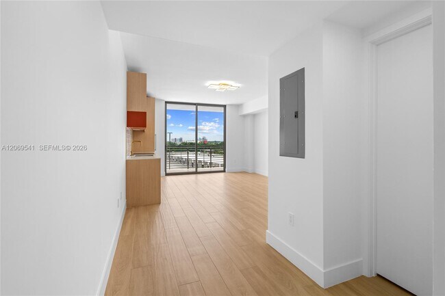 Foto del edificio - 90 NE 32nd St
