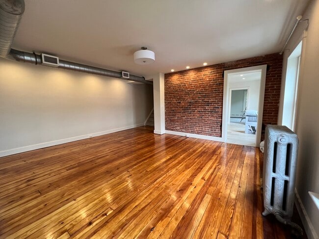Building Photo - 838 W Gordon St