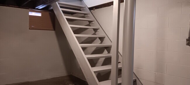 Foto del edificio - 246 Cluster Ave