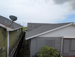 Building Photo - 1112 Ave M 1/2